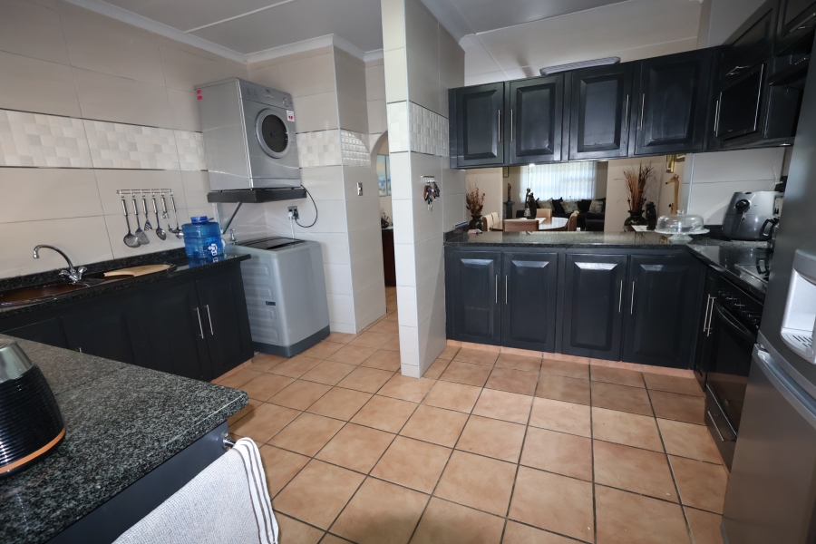 3 Bedroom Property for Sale in Beacon Bay Eastern Cape